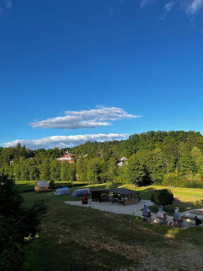 Green River - Robinzonski Kamp Hotel Duga Resa Bagian luar foto